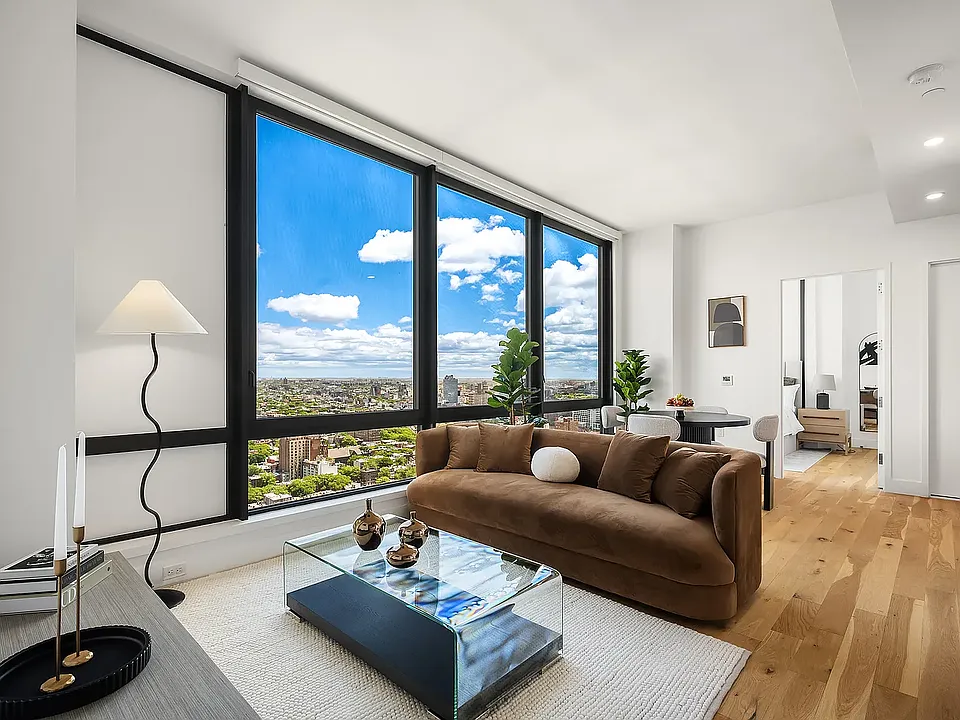 20 Rockwell Pl #Penthouse 3903S