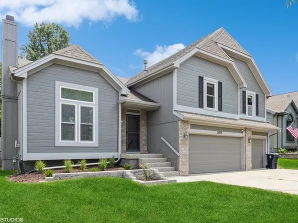 9009 N Chatham Ave, Kansas City, MO 64154