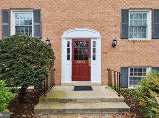 3874 Lyndhurst Dr APT 103, Fairfax, VA 22031