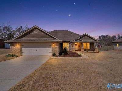 14335 Water Stream Dr NW, Harvest, AL, 35749