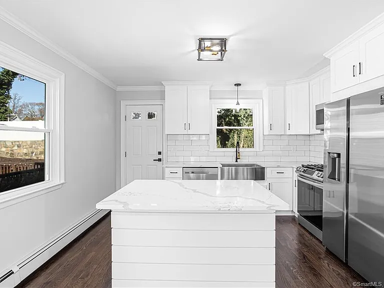 78 Rena Pl — Photo 7