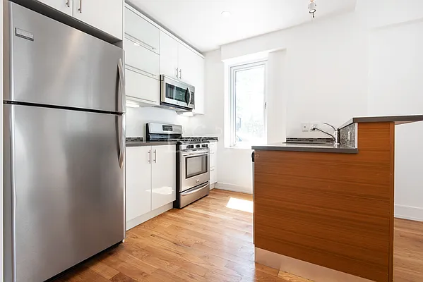 Rented by Brick&Mortar | media 16