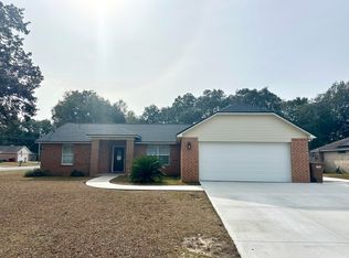8219 Riverside Landing Ln, Navarre, FL 32566