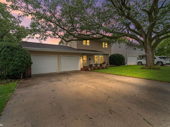 4th image of 723 16th St