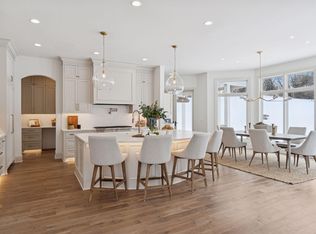 285 N Shore Dr W, Minnetrista, MN 55364