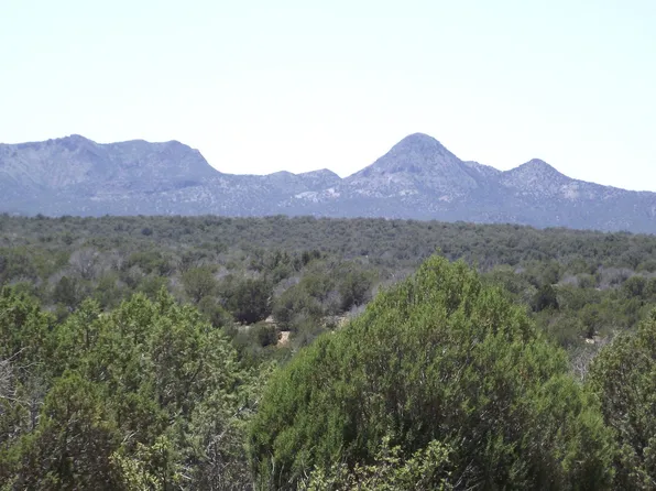 806 Sylvias Way, Ash Fork, AZ 86320