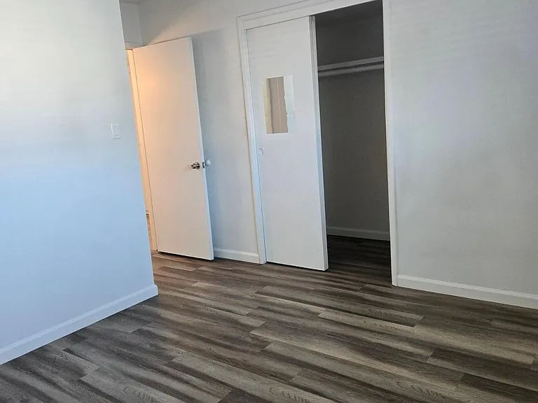 620 E Broadway Ln — Photo 11