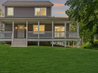 N2418 Main Rd, Lake Geneva, WI 53147