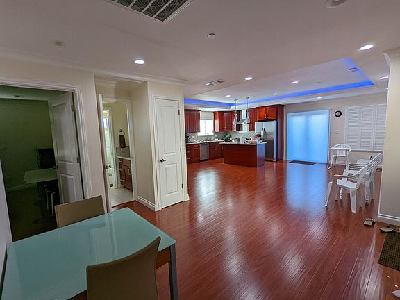 View of the Kitchen, Hall, Living area