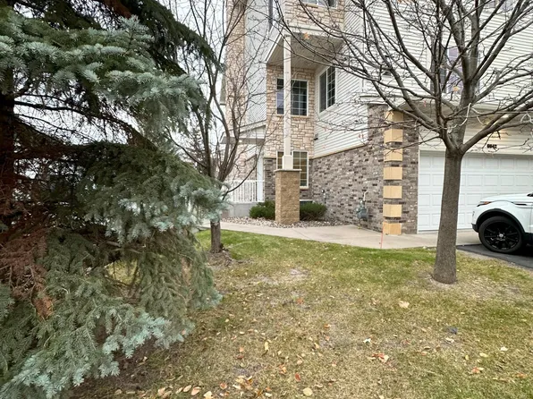 6942 S Park Dr, Savage, MN 55378