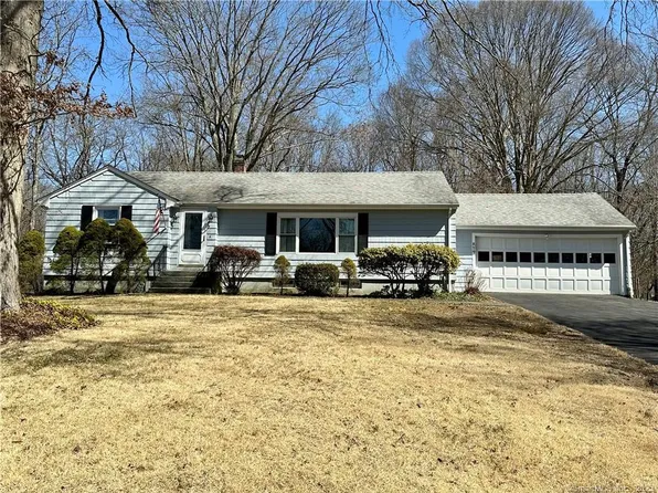 819 Dentree Drive, Orange, CT 06477