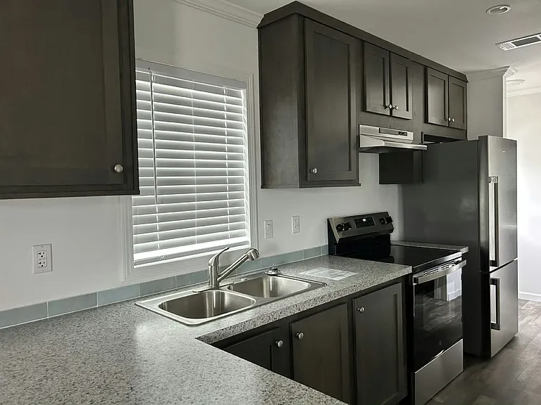 Dade City RV Resort — Photo 112