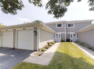 1085 E Cottonwood Way, Palatine, IL