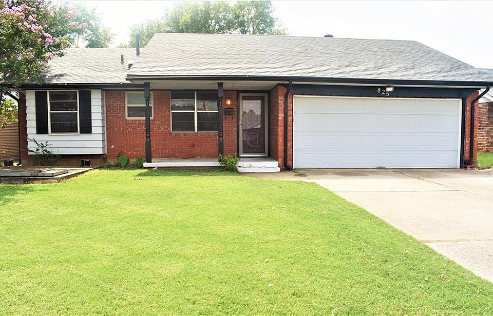 1st image of 825 Lawton