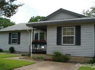 702 McLemore Dr, Garland, TX 75040