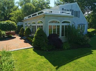 9 The Beachway, Manhasset, NY 11030