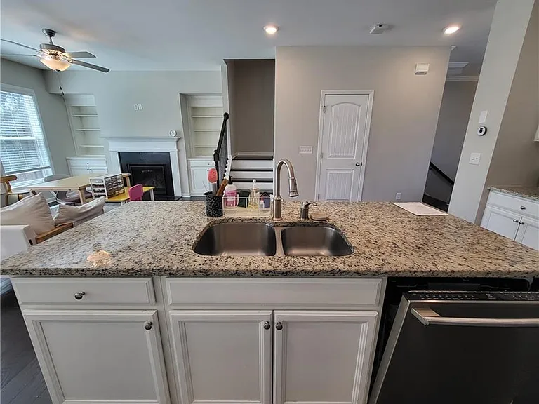 871 Sunset Park Dr — Photo 8