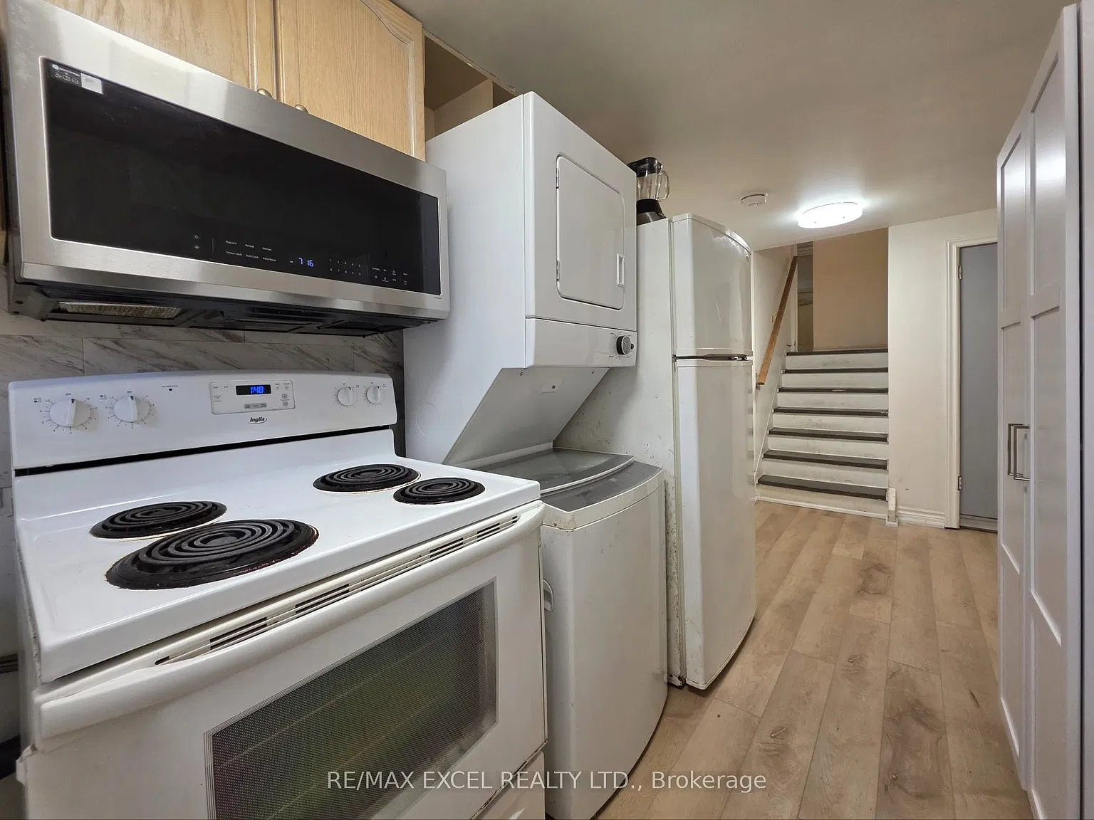 3 bed, $1,690 — Photo 3