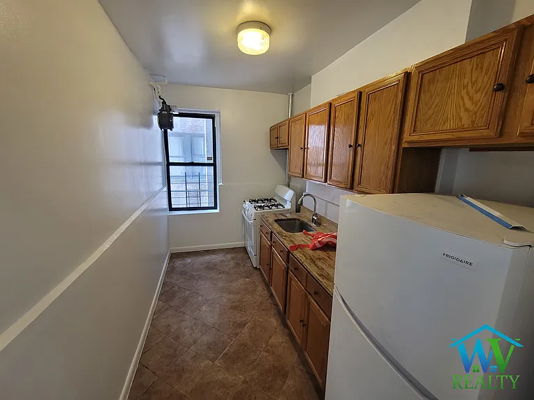 3230 Steuben Ave #A3 — Photo 5