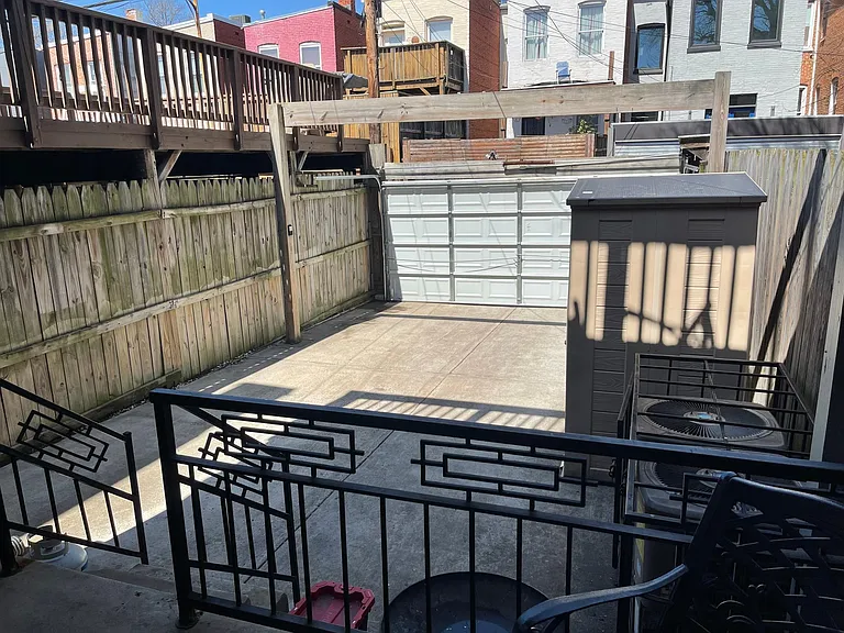 40 Q St NE #A — Photo 16
