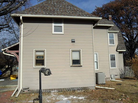 2nd image of 1019 2nd Ave
