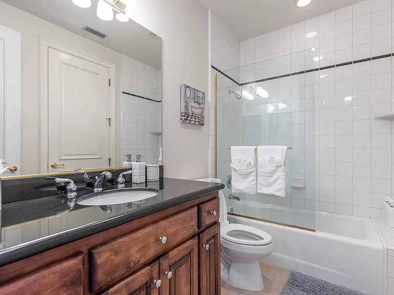 2261 Liane Ln — Photo 31