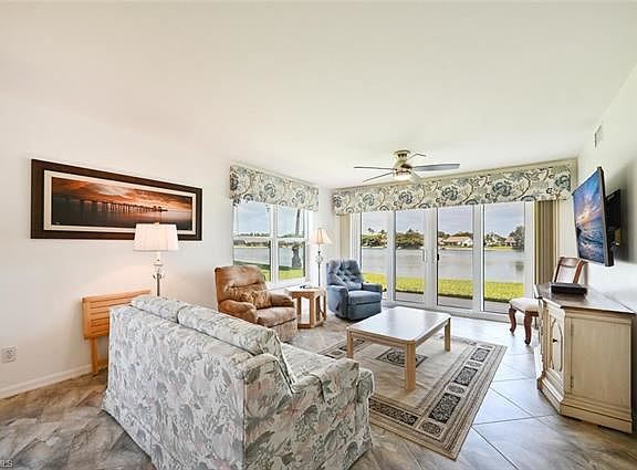 3rd image of 6650 Ilex Cir #6