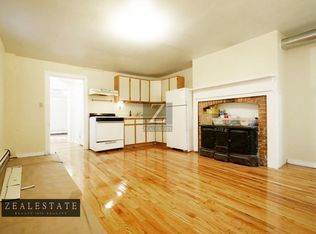 392 Grand Ave #1, Brooklyn, NY 11238
