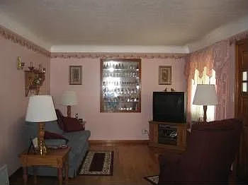 15819 Maplewood Ave photo 1