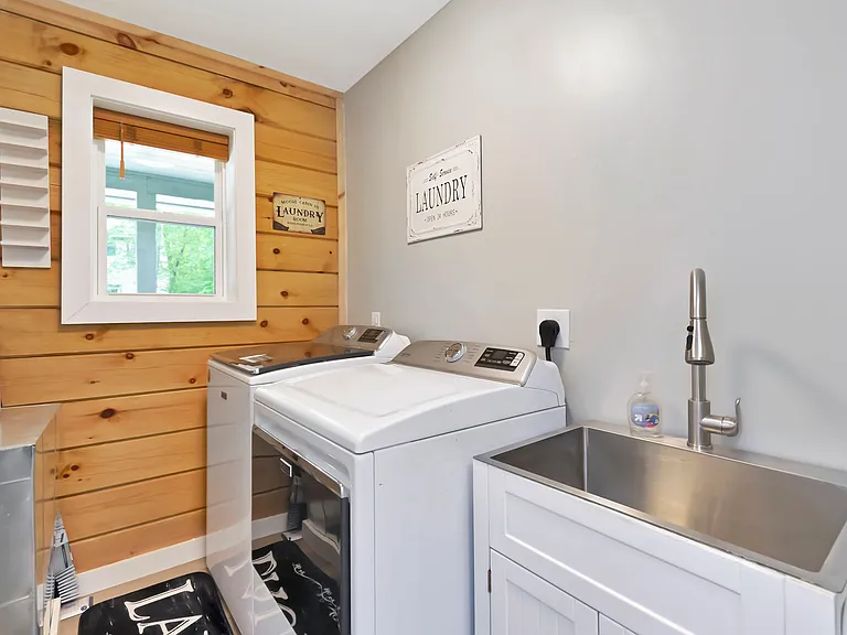 197 Rock Ledge Ln — Photo 13