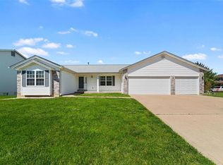 1028 Tower Park Dr, Saint Charles, MO