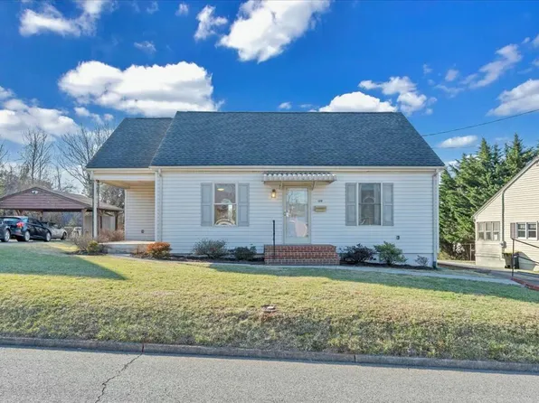 120 High St, Rocky Mount, VA 24151