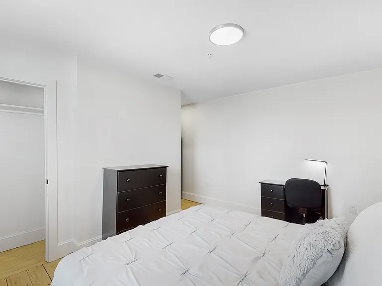 659 South St #2 — Photo 9