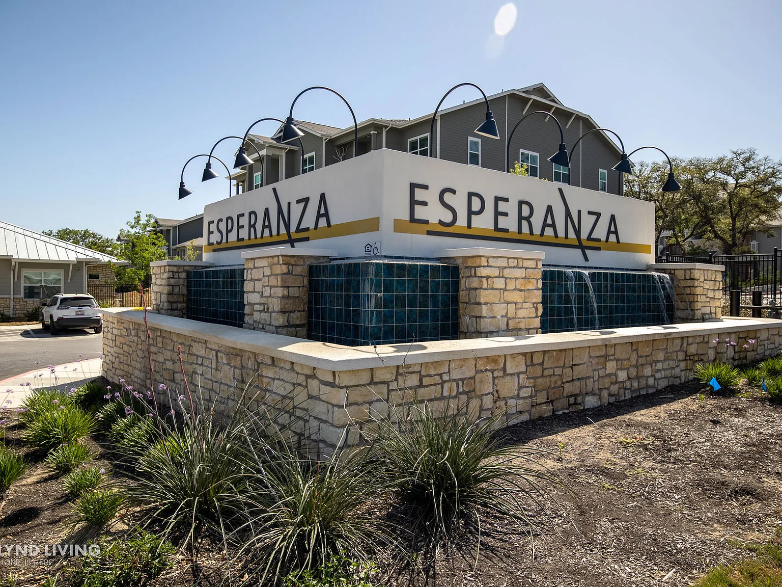 Esperanza — Photo 2