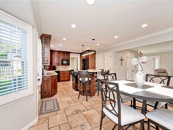 5th image of 6205 Landborough South Dr