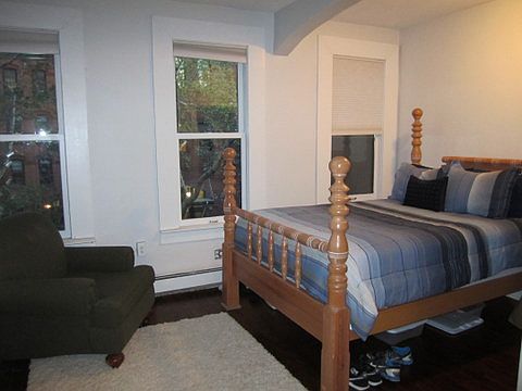 3rd image of 296 Pavonia Ave #2