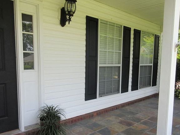 Stone tile front porch