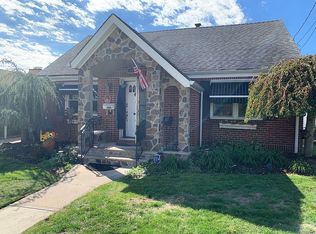 323 Columbus Ave, Woodbridge, NJ 07095