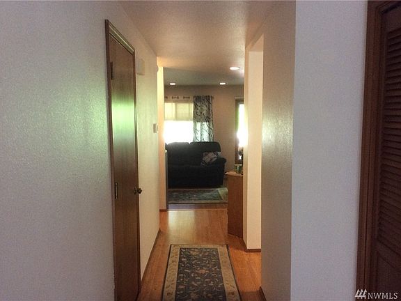 3rd image of 4019 Goldcrest Dr NW #C-2