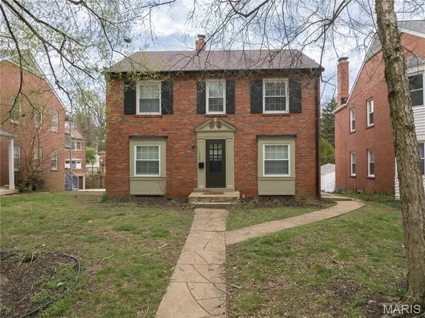 1060 E Linden Ave, Saint Louis, MO 63117