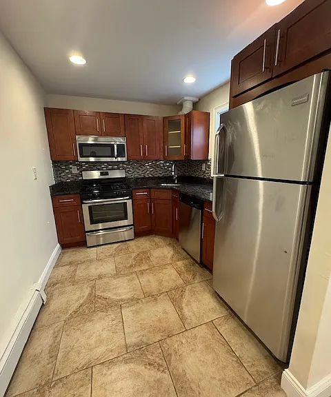 185 Beach 61 St #B — Photo 1