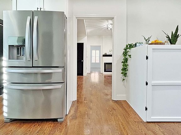 5th image of 171-173 Walnut St #3