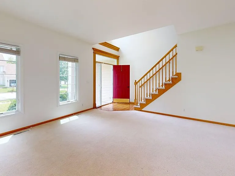 2917 Bayberry Rd — Photo 3