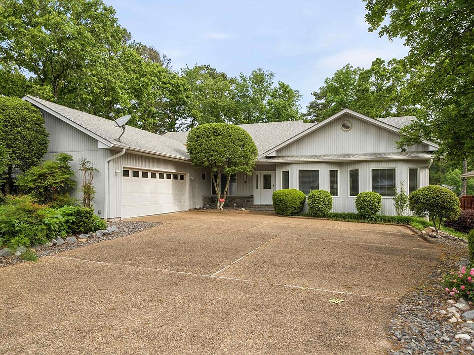 1st image of 18 Fastota Ln