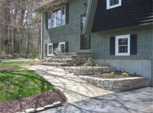 221 Blackstone St, Blackstone, MA 01504