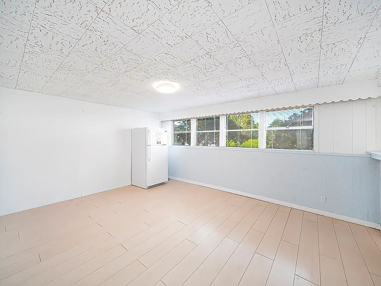 3820 Earlmond Ave — Photo 11