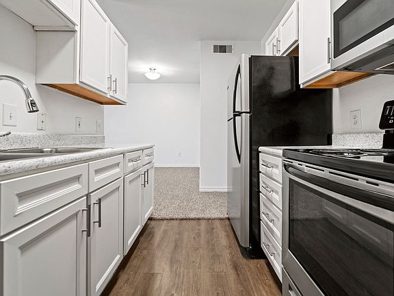 4th image of 705 Village Way #8102