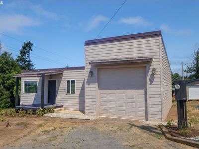 1282 Lombard St, North Bend, OR, 97459