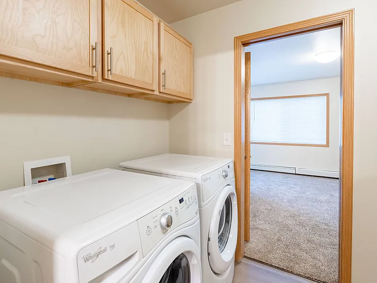 Moorhead, MN Sandy Creek Apartments | 11B | Laundry