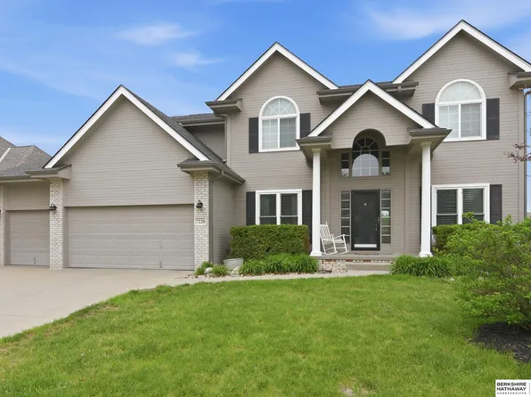 7220 N 154th St, Bennington, NE 68007
